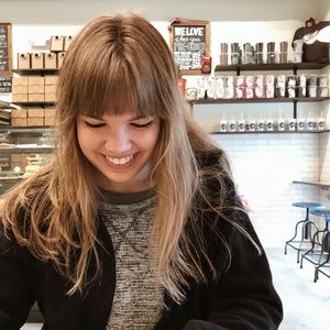 Meet your Posher, Katelyn